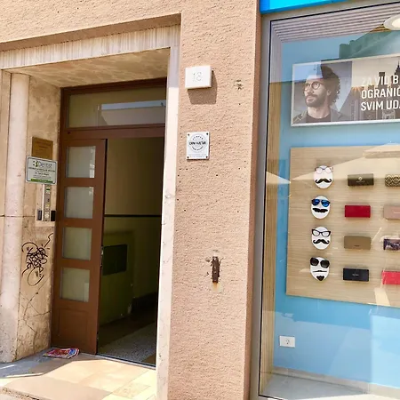 Apartman Hedone Luxury With Free Parking Póla