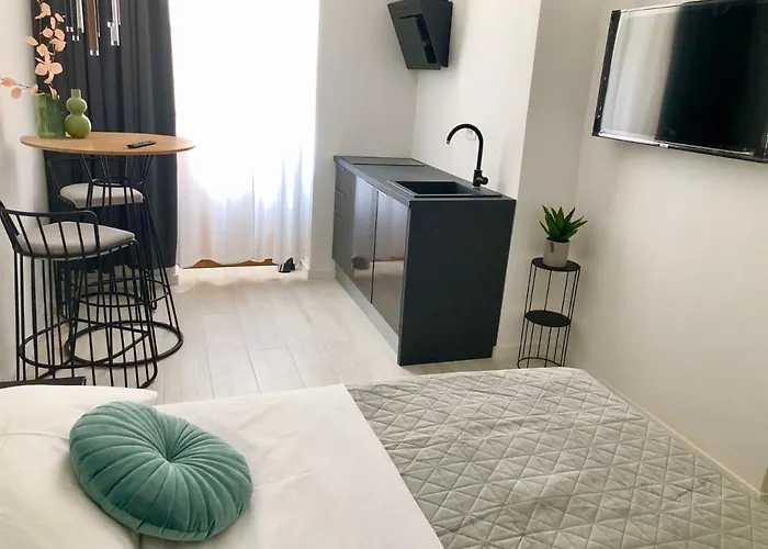 Hedone Luxury With Free Parking Apartman Póla