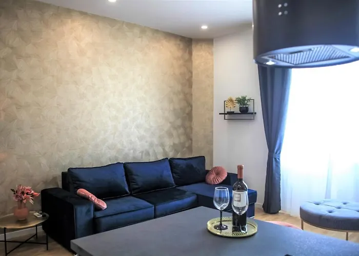 Apartman Hedone Luxury With Free Parking Póla
